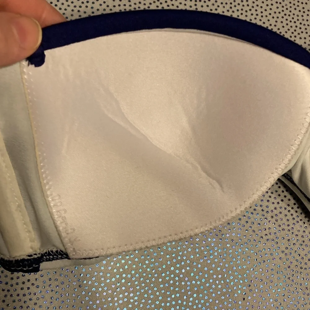 Wassivo women’s top  bikini size XS blue white in good condition